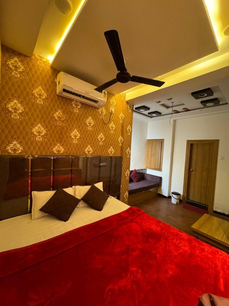 U2 Hotel Wizard Palace Aurangabad  Ngoại thất bức ảnh